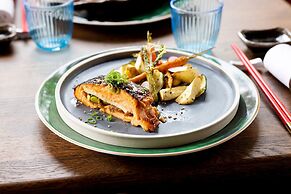 The Retreat, Elcot Park