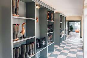 The Retreat, Elcot Park