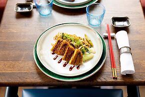 The Retreat, Elcot Park