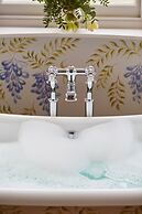 The Retreat, Elcot Park