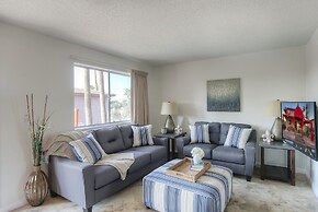 103 Fully Furnished 1BR Suite-Prime Location! by RedAwning