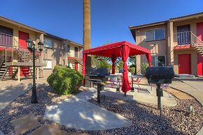 Scottsdale's Premium Short Term Getaway, Fully Furnished 1 Bedroom Hom