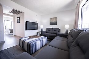 107 Fully Furnished 1BR Suite-Prime Location! by RedAwning