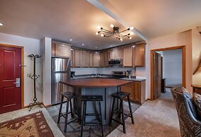 Zephyr Mountain Lodge, Condo | 2 Bedroom (Premium-Rated Condo 1400)