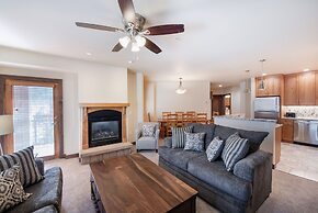 Zephyr Mountain Lodge, Condo | Ski-In/Ski-Out Village Corridor View (V