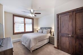 Zephyr Mountain Lodge, Condo | Ski-In/Ski-Out Village Corridor View (V