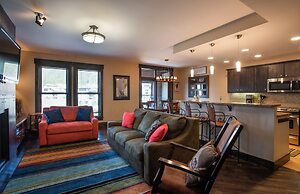 Village View, Townhouse | Fireplace at Parry Peak Lofts (Premium-Rated