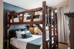 Zephyr Mountain Lodge, Condo | 2 Bedrooms Lower Hughes View w/ Ski Sto