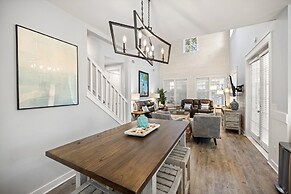 1352 Laurel Grove 3 Bedroom Home by RedAwning