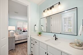 1352 Laurel Grove 3 Bedroom Home by RedAwning