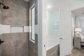 1352 Laurel Grove 3 Bedroom Home by RedAwning