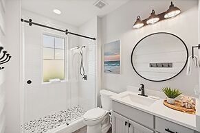 1352 Laurel Grove 3 Bedroom Home by RedAwning