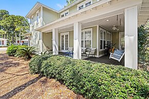 1352 Laurel Grove 3 Bedroom Home by RedAwning