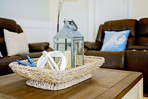 1352 Laurel Grove 3 Bedroom Home by RedAwning