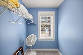 1352 Laurel Grove 3 Bedroom Home by RedAwning