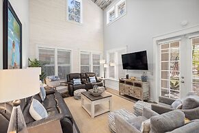 1352 Laurel Grove 3 Bedroom Home by RedAwning