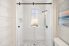 1352 Laurel Grove 3 Bedroom Home by RedAwning