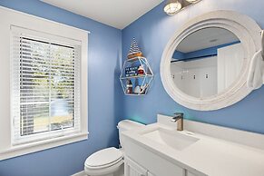 1352 Laurel Grove 3 Bedroom Home by RedAwning