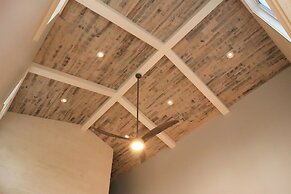 1352 Laurel Grove 3 Bedroom Home by RedAwning