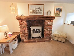 Jacky Garth Cottage
