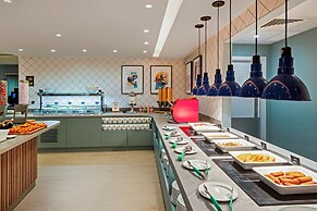 Hampton by Hilton Bath City