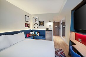 Hampton by Hilton Bath City