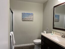 Aspire Inn & Suites Orange