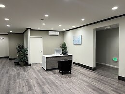 Aspire Inn & Suites Orange