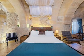 Pegas Cave Suites