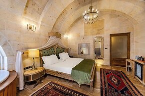 Pegas Cave Suites