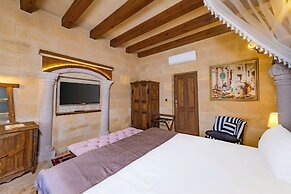 Pegas Cave Suites