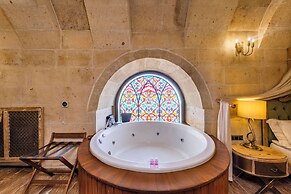 Pegas Cave Suites
