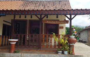 Home Stay Muhrodin