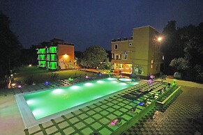 Neel Nirjan Resort