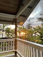 Hale Honu 2 Bedroom Home by RedAwning
