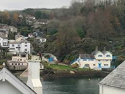 The Slipway Fowey Harbour, Parking 1 Min & Garden