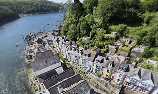 The Slipway Fowey Harbour, Parking 1 Min & Garden