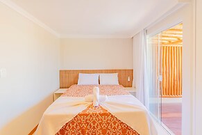 IT32 Triplex 4 Suítes a 100m da Praia