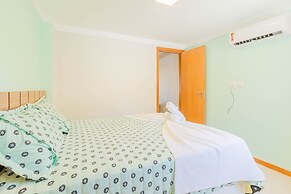 IT32 Triplex 4 Suítes a 100m da Praia