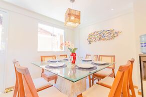 IT32 Triplex 4 Suítes a 100m da Praia