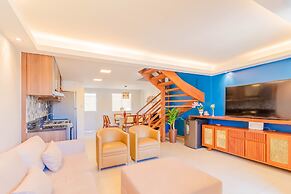 IT32 Triplex 4 Suítes a 100m da Praia