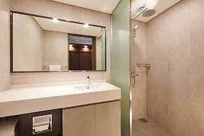 Stanford Hotel Myeongdong