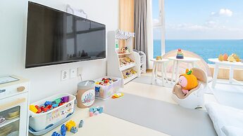 Jeju Kidsgajok Badatgahauseu