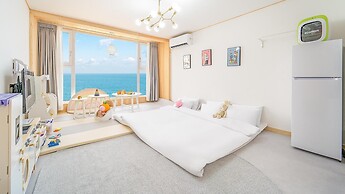 Jeju Kidsgajok Badatgahauseu