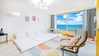 Jeju Kidsgajok Badatgahauseu