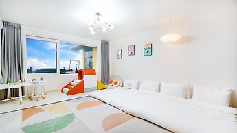 Jeju Kidsgajok Badatgahauseu