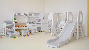 Jeju Kidsgajok Badatgahauseu