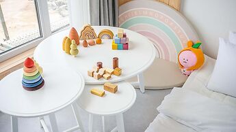 Jeju Kidsgajok Badatgahauseu