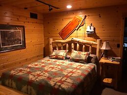 Snow Goose Lodge at Gamekeeper's Marsh