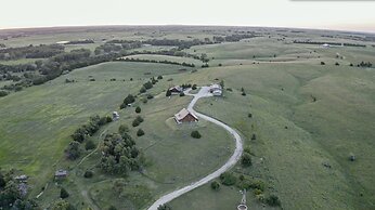 Snow Goose Lodge at Gamekeeper's Marsh